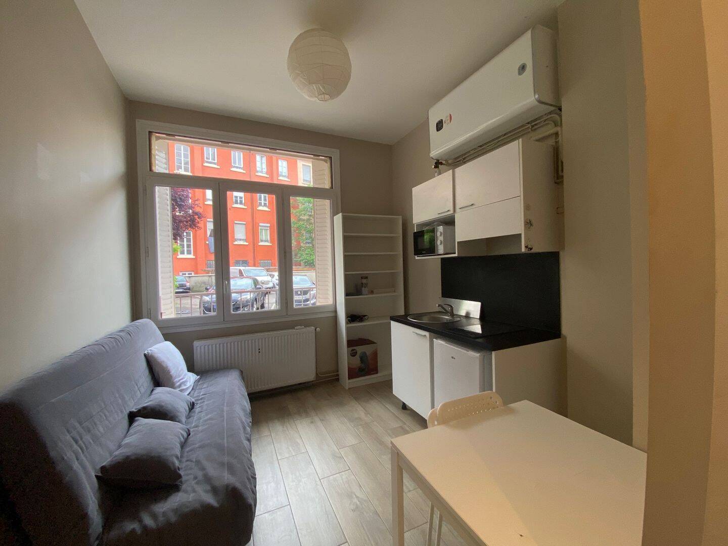 Appartement 1 pièce 14 m² · à Lyon 3ème Arrondissement · 13,7 m² · 550 €