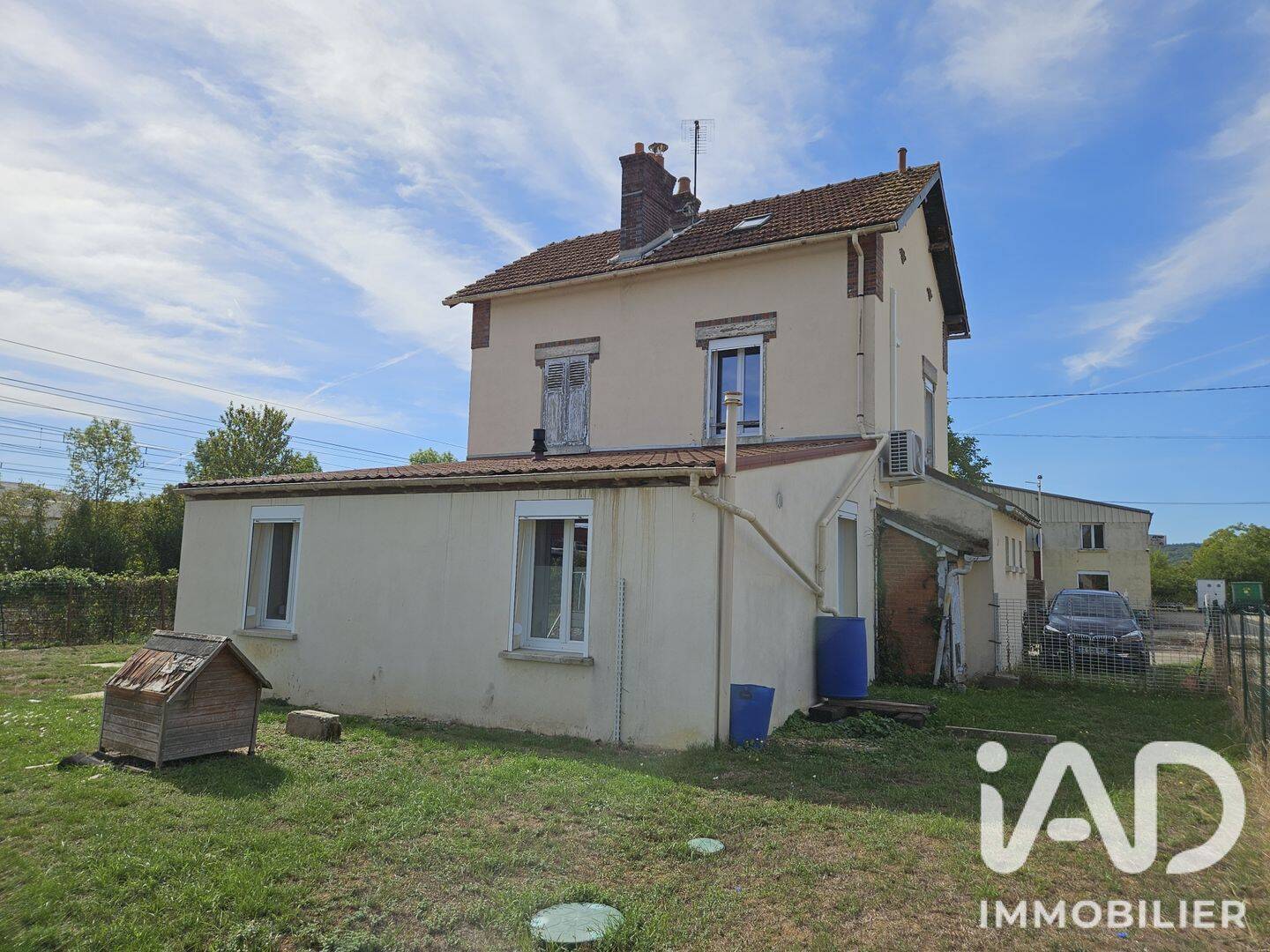 Maison 5 pièces 115 m² · à Saint-Julien-du-Sault · 115 m² · 129 000 €