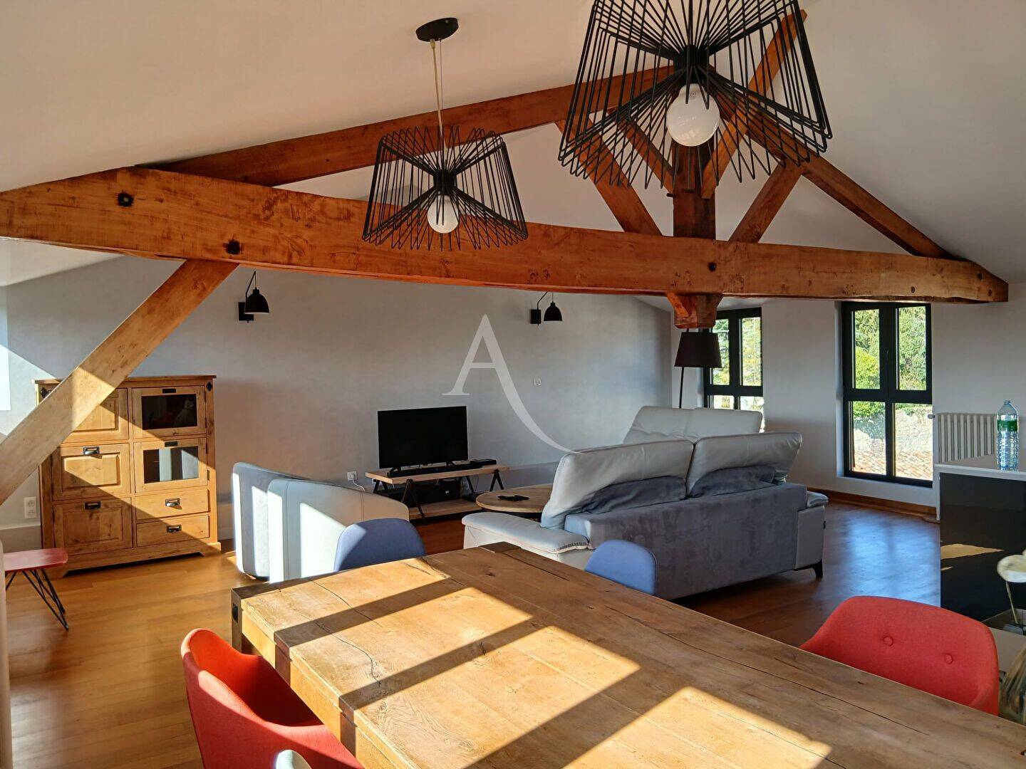 Appartement 3 pièces 109 m² · à Jonzac · 108,5 m² · 1 150 €