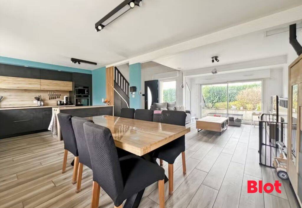 Maison 6 pièces 92 m² · à Romillé · 92,3 m² · 320 250 €