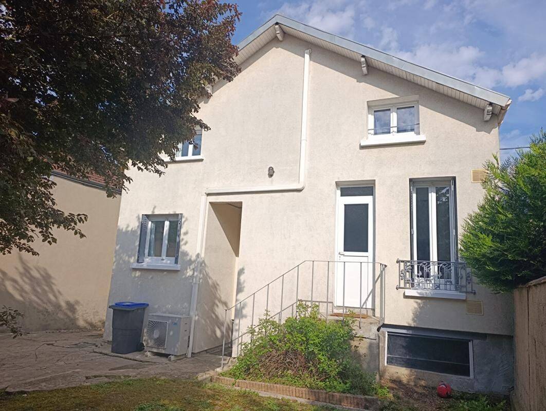 Maison 5 pièces 76 m² · à Villeneuve-Saint-Georges · 76 m² · 299 900 €