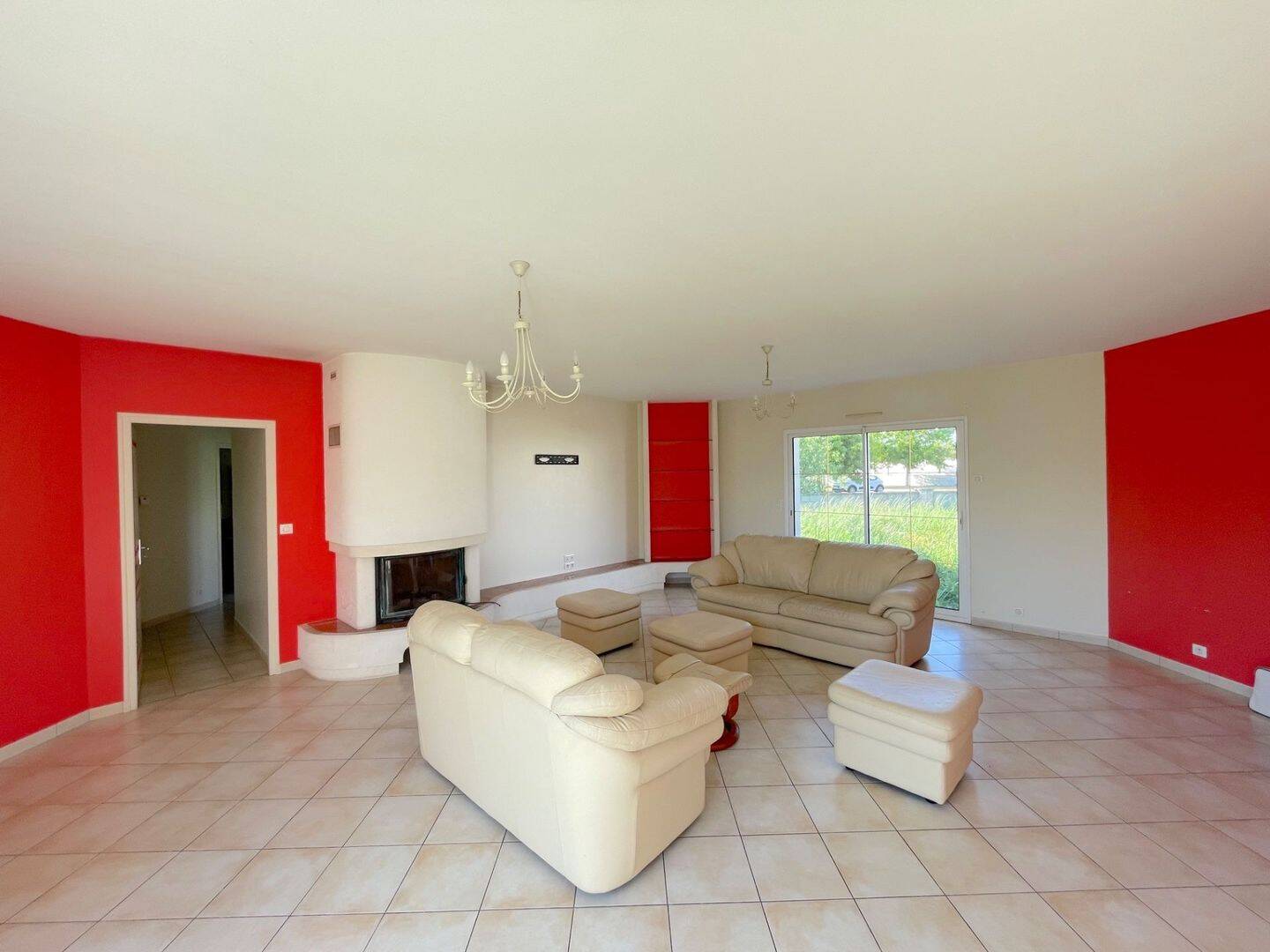 Maison 11 pièces 247 m² · à Saint-Michel-en-l'Herm · 247 m² · 630 000 €