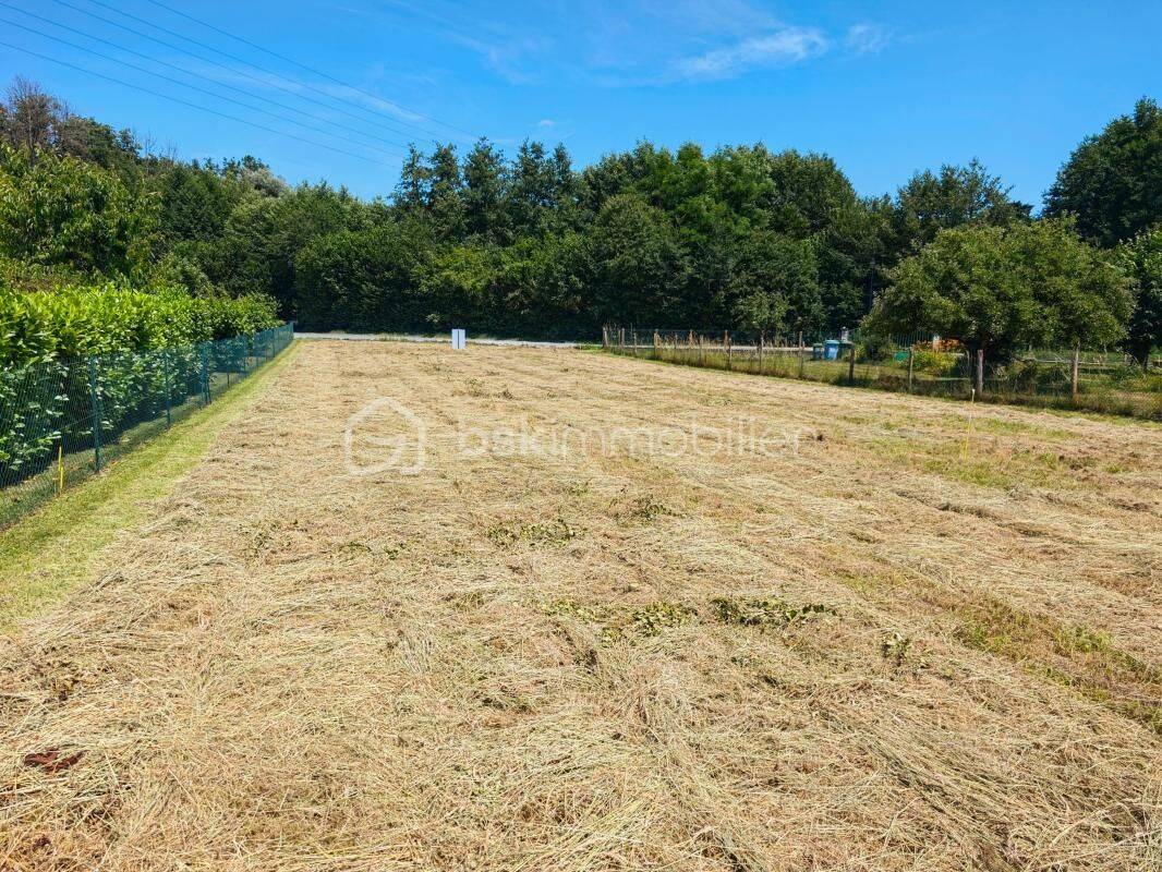 Terrain de 600 m² à Émancé - photo 2