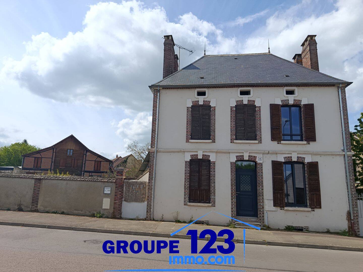 Maison 6 pièces 125 m² · à Montholon · 125 m² · 238 900 €