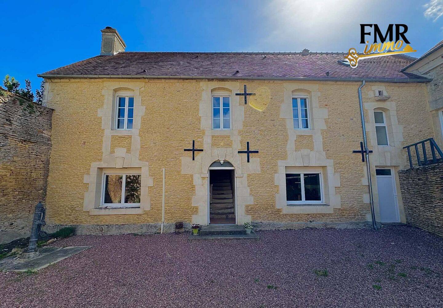Maison 9 pièces 208 m² · à Jort · 208 m² · 318 300 €