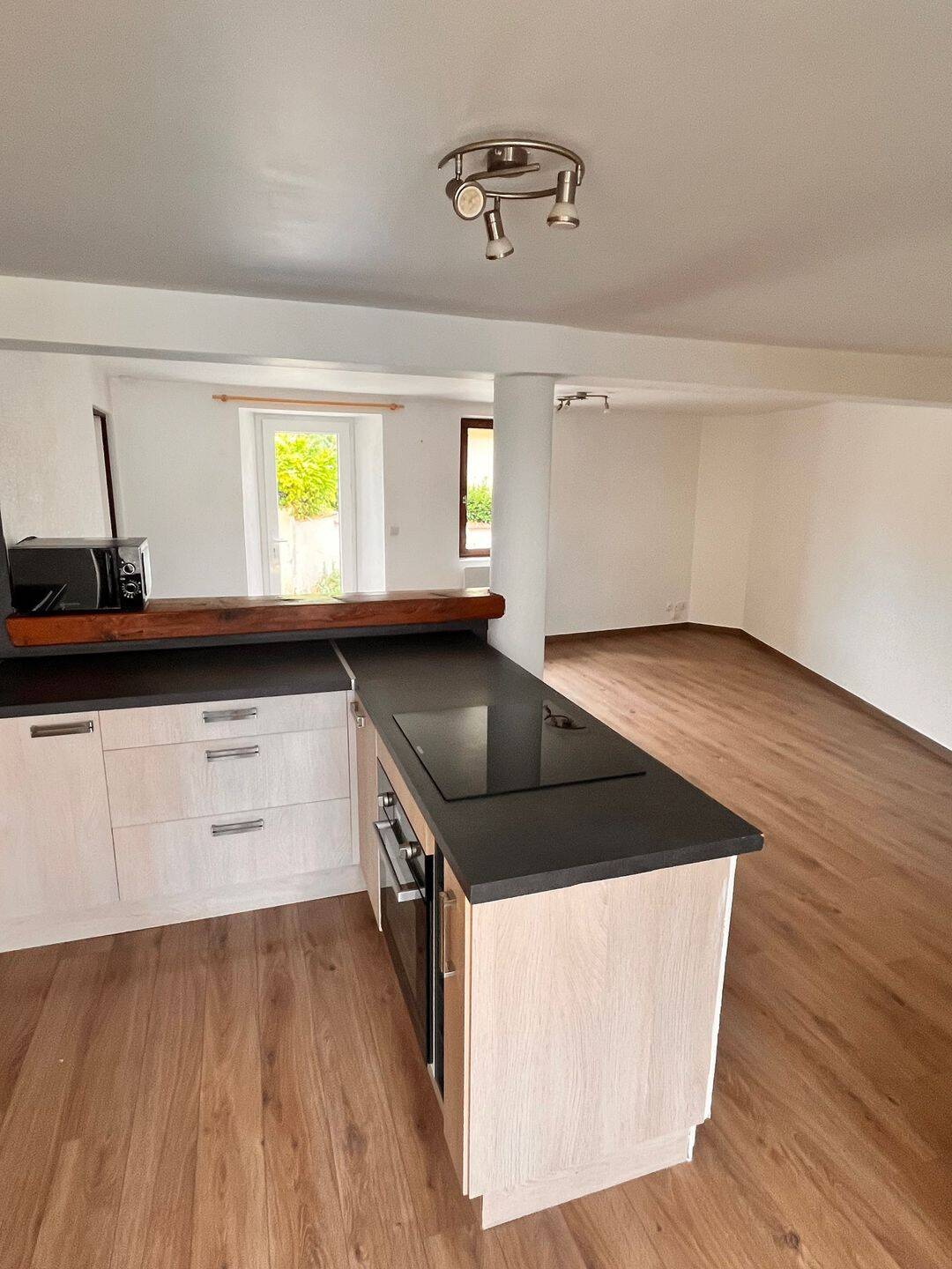 Appartement 2 pièces 50 m² · à Pontcharra · 50 m² · 695 €/mois