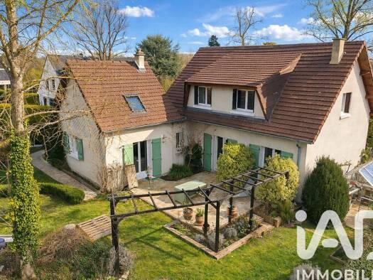 Maison à vendre 750 000 € 8 pièces 4 chambres 160 m² 709 m² de terrain Orgeval 78630