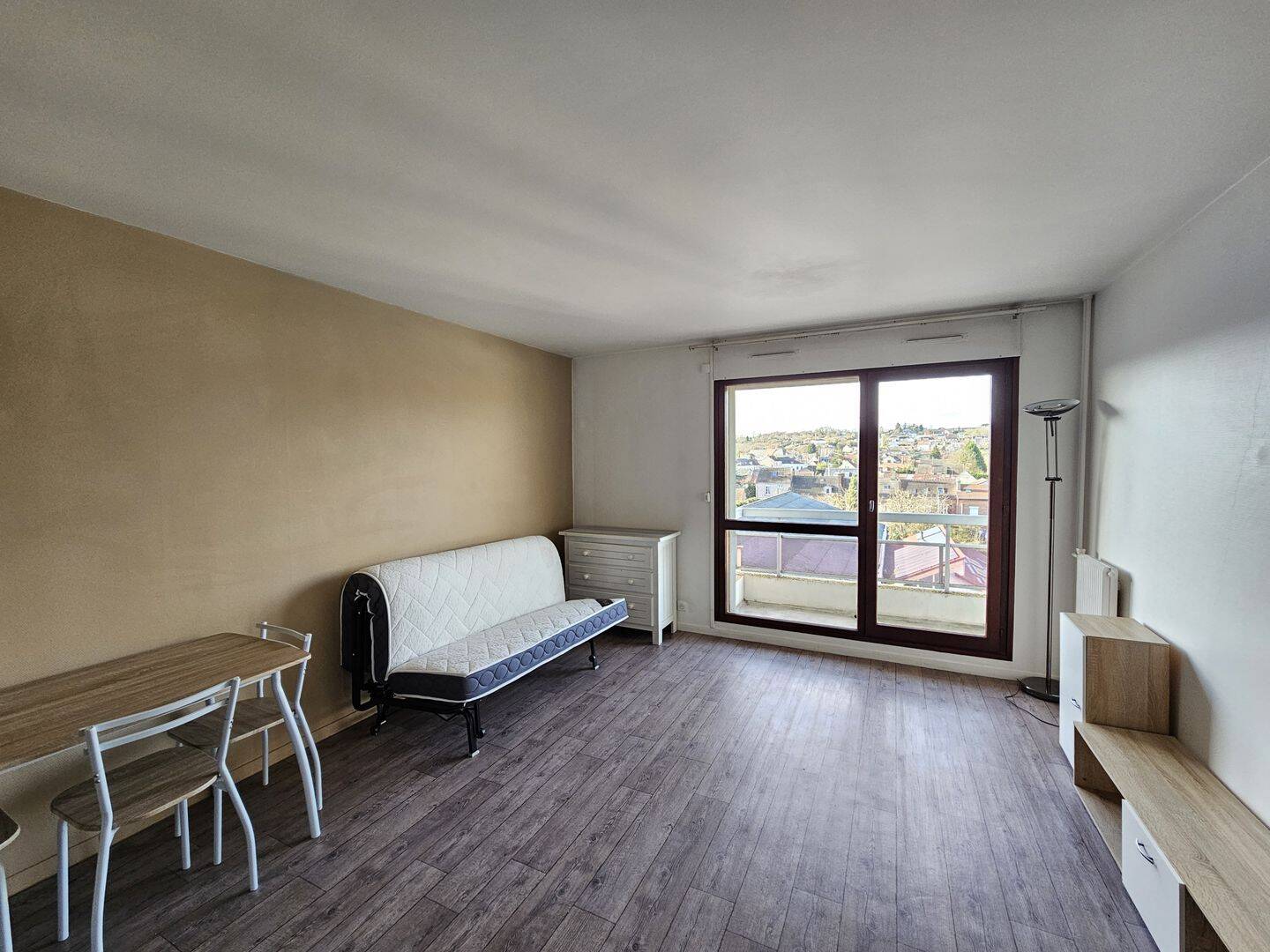 Appartement 1 pièce 30 m² · à Margny-lès-Compiègne · 29,7 m² · 585 €