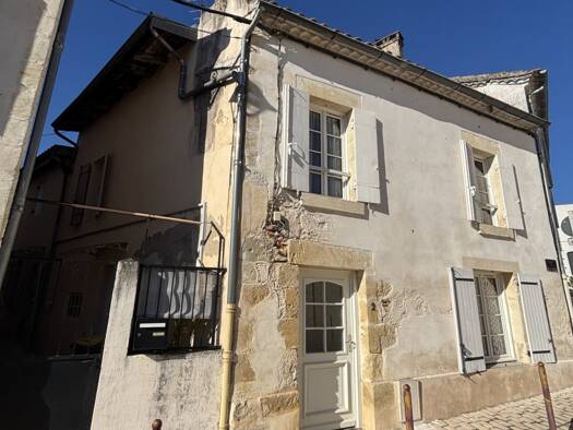 Maison à vendre 210 000 € 4 pièces 3 chambres 115 m² disponible dès maintenant Sous Prefecture-Gare Marmande 47200