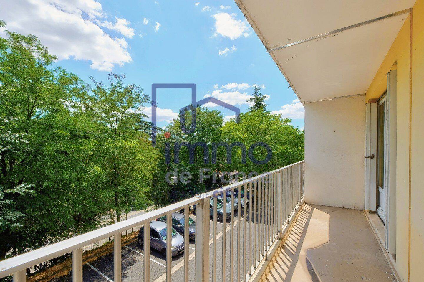 Appartement 4 pièces 81 m² · à Neuville-sur-Saône · 81 m² · 210 000 €