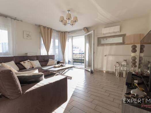 Appartement à vendre 280 000 € 5 pièces 4 chambres 95,5 m² Étage 4/6 Commune Lagrange Trappes 78190