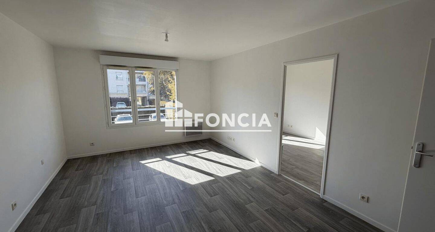 Appartement 2 pièces 48 m² · à Corbeil-Essonnes · 47,7 m² · 795 €/mois