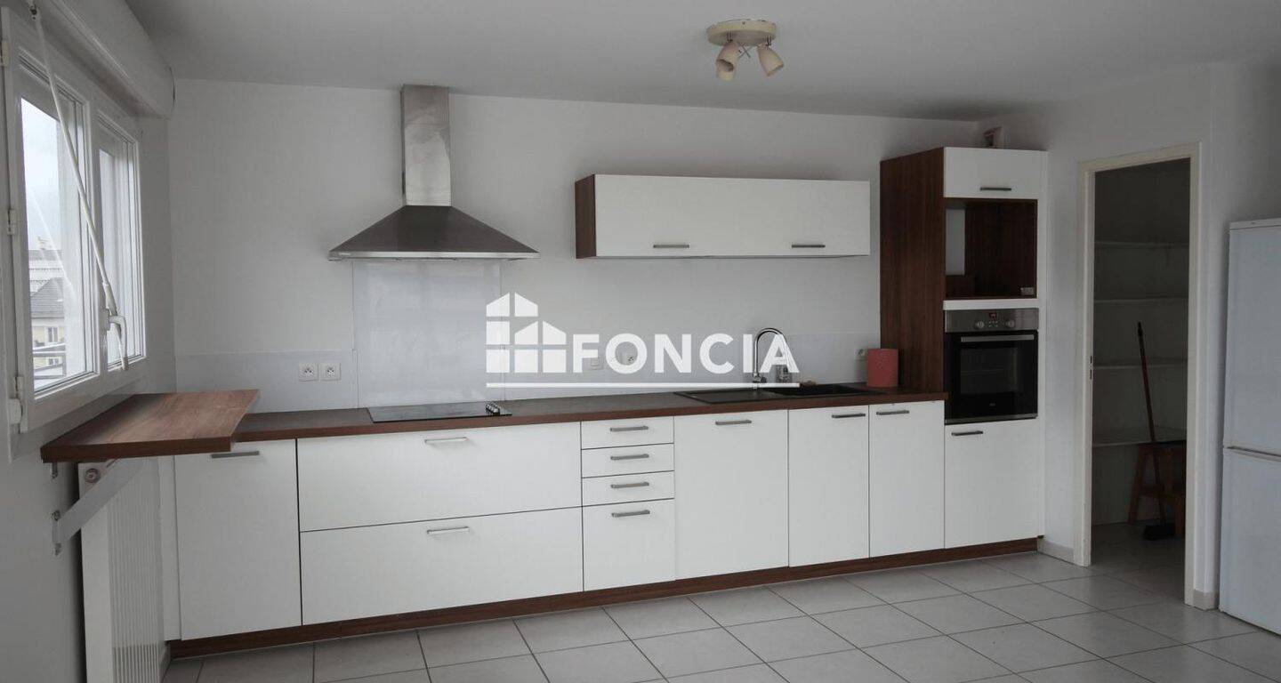 Appartement 3 pièces 72 m² · à La Roche-sur-Foron · 72,4 m² · 1 409 €/mois