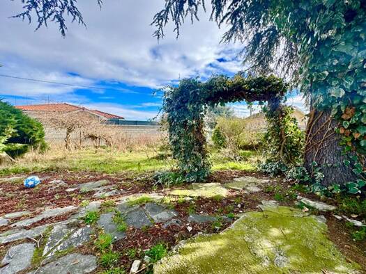 Maison à vendre 350 000 € 3 pièces 2 chambres 80 m² 700 m² de terrain Centre Nord Est Saint-Symphorien-d'Ozon 69360