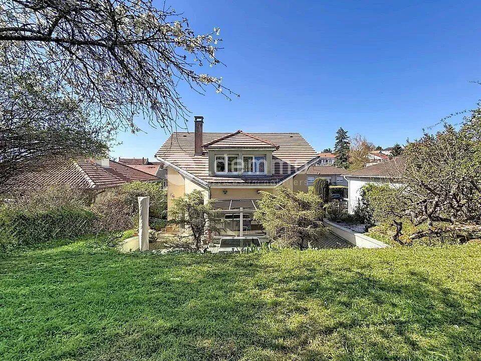 Maison 8 pièces 230 m² · à Saint-Julien-lès-Metz · 230 m² · 599 000 €