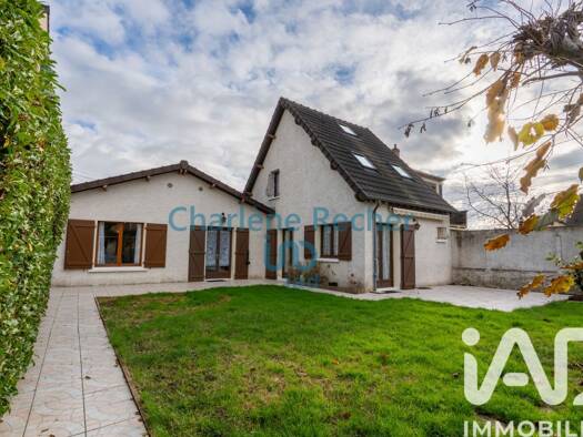 Maison à vendre 380 000 € 5 pièces 4 chambres 125 m² 421 m² de terrain Mairie Rouxel-Sud Est Pontault-Combault 77340