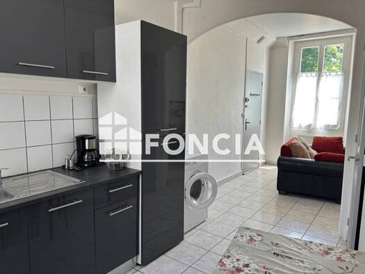 Appartement à louer 600 € 3 pièces 2 chambres 47,4 m² RDC/2 Ormeau-Figarol Tarbes 65000