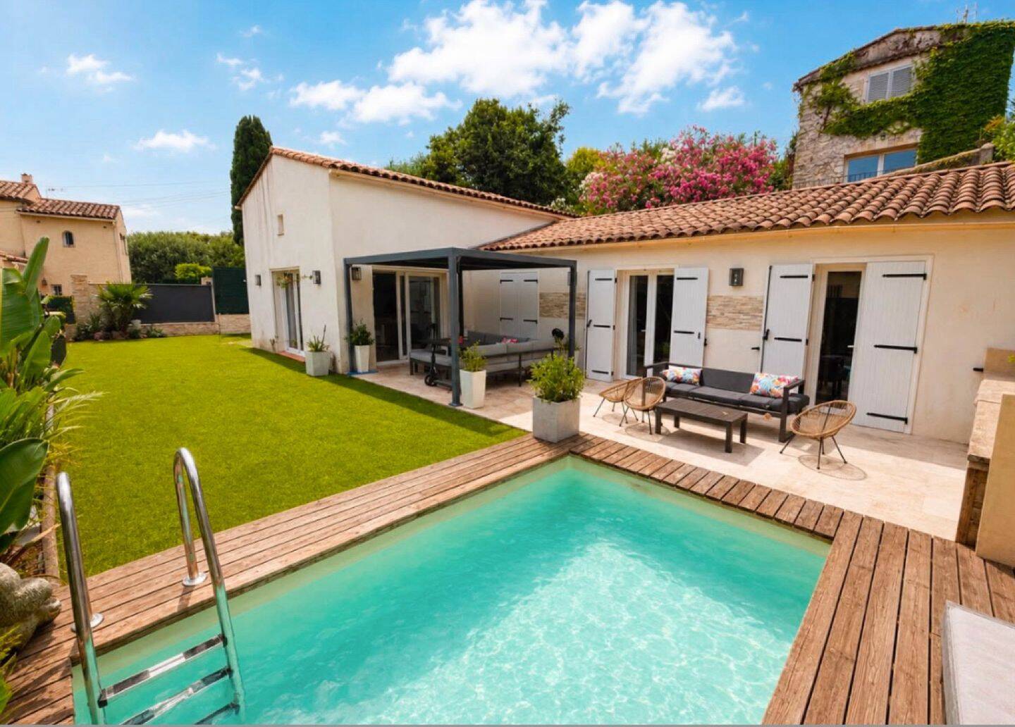 Maison 5 pièces 130 m² · à La Colle-sur-Loup · 130 m² · 660 000 €