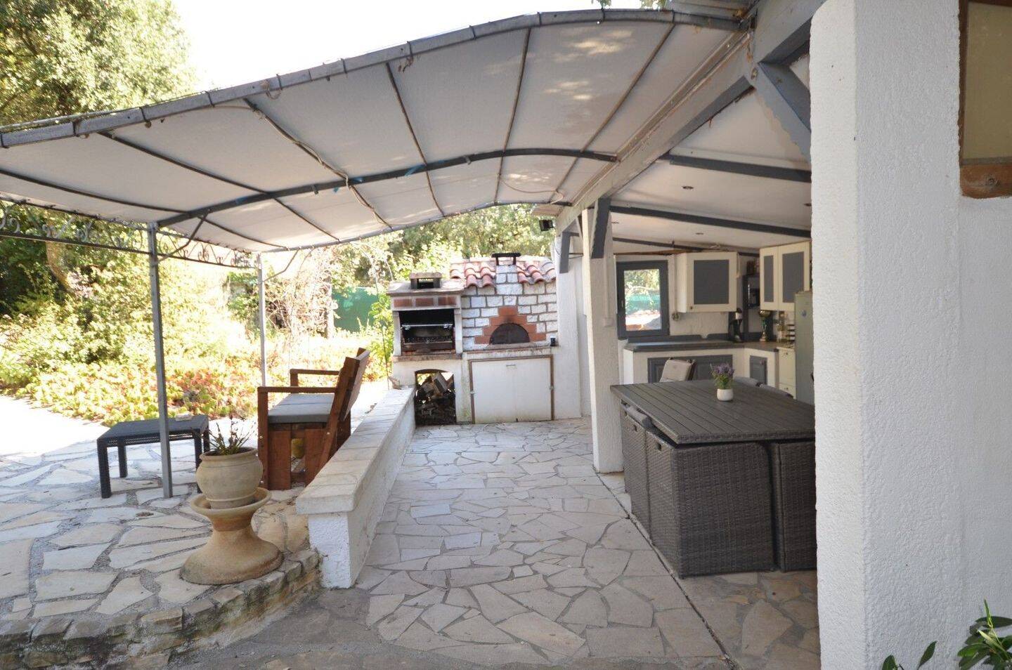 Maison 4 pièces 102 m² · à Seillons-Source-d'Argens · 102 m² · 350 000 €