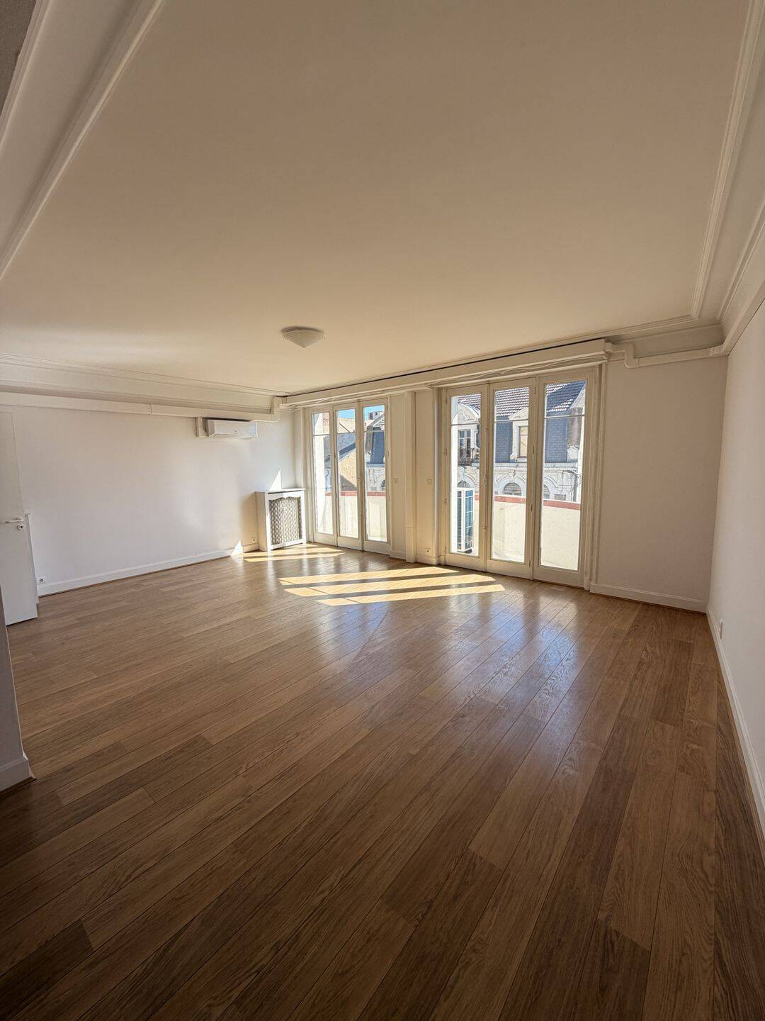 Appartement 4 pièces 117 m² · à Montluçon · 116,5 m² · 975 €