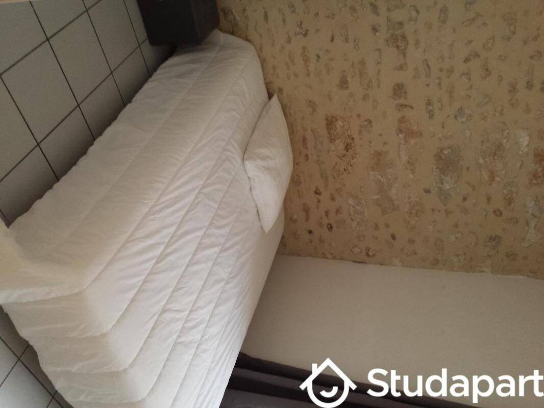 1 pièce 12 m² · à Étampes · 12 m² · 490 €