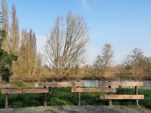 Terrain constructible à vendre 18 000 € 826 m² de terrain La Chartre-sur-le-Loir 72340