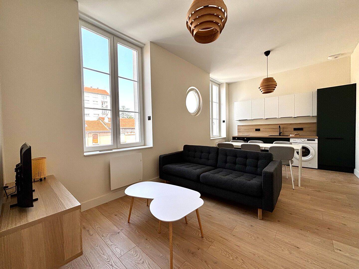 Appartement 2 pièces 37 m² · à Saint-Étienne · 37 m² · 550 €