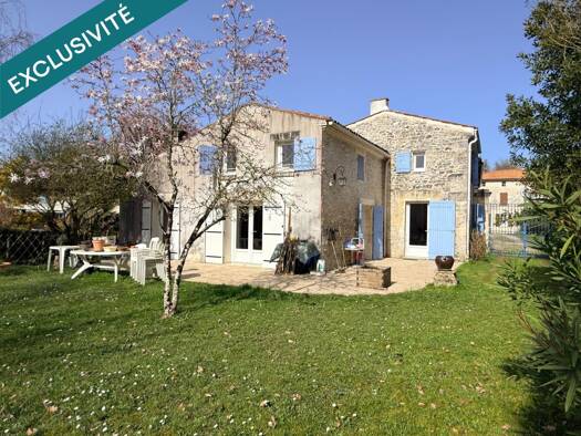 Maison à vendre 221 000 € 5 pièces 3 chambres 111 m² 478 m² de terrain Saint-Bris-des-Bois 17770