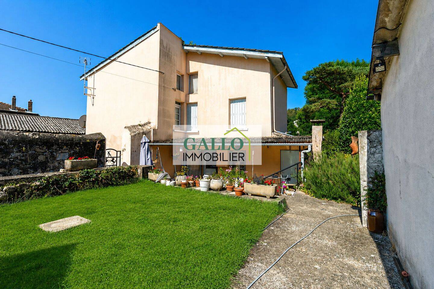 Maison 3 pièces 73 m² · à Pont-Évêque · 73 m² · 180 000 €