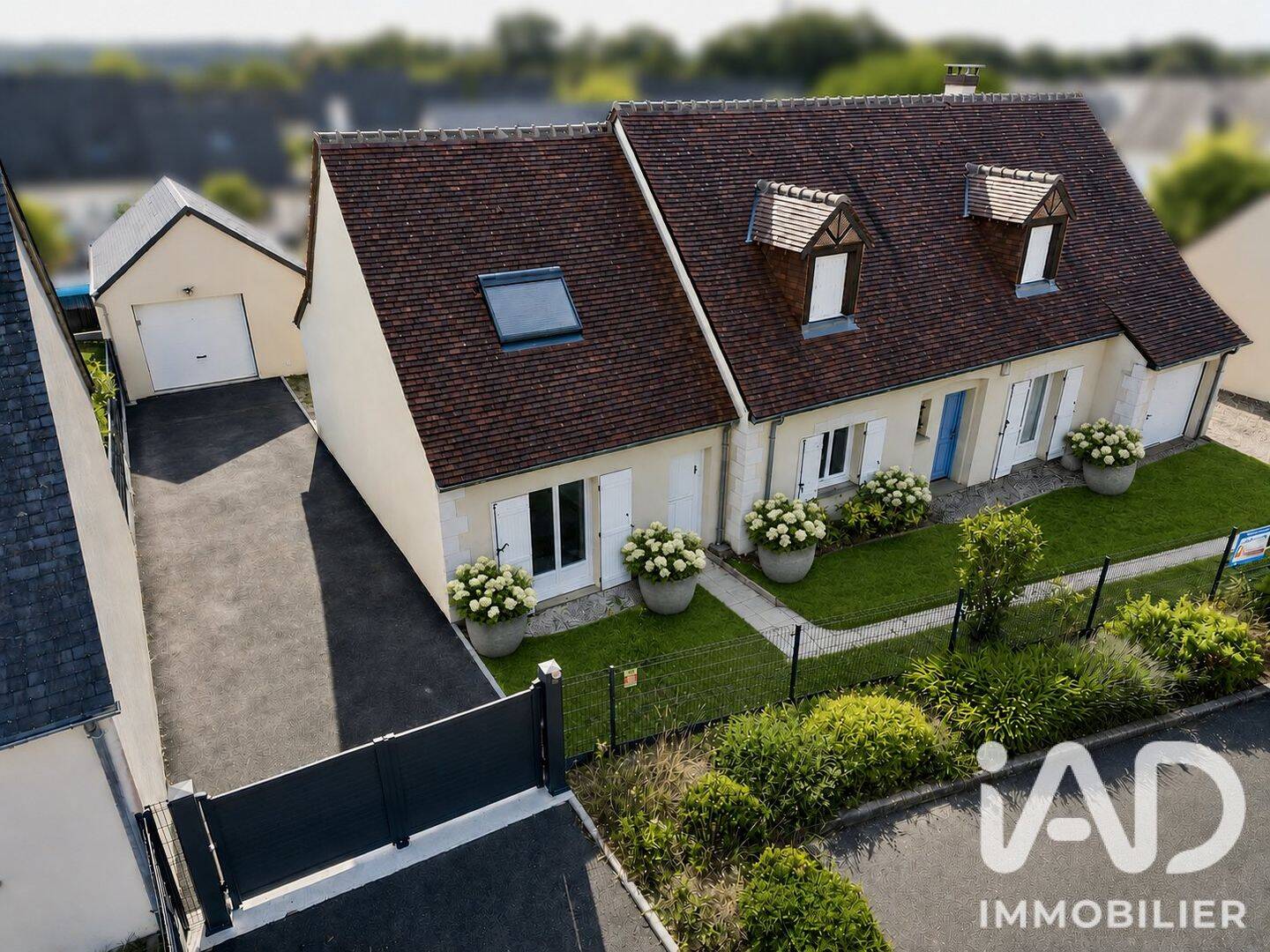 Maison 8 pièces 200 m² · à La Membrolle-sur-Choisille · 200 m² · 490 000 €