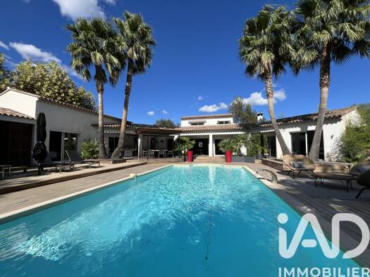 Maison à vendre 1 790 000 € 7 pièces 4 chambres 250 m² 2 200 m² de terrain Port Grimaud Grimaud 83310