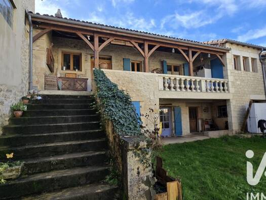 Maison à vendre 312 000 € 1 pièce 3 chambres 264 m² 340 m² de terrain Prayssac 46220