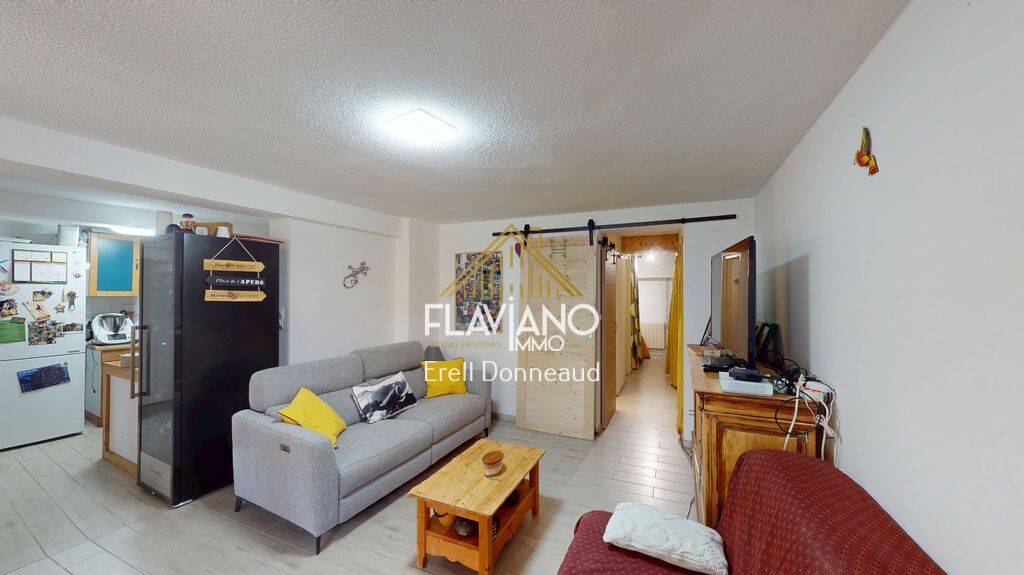 Appartement 2 pièces 65 m² · à Uvernet-Fours · 64,7 m² · 212 000 €
