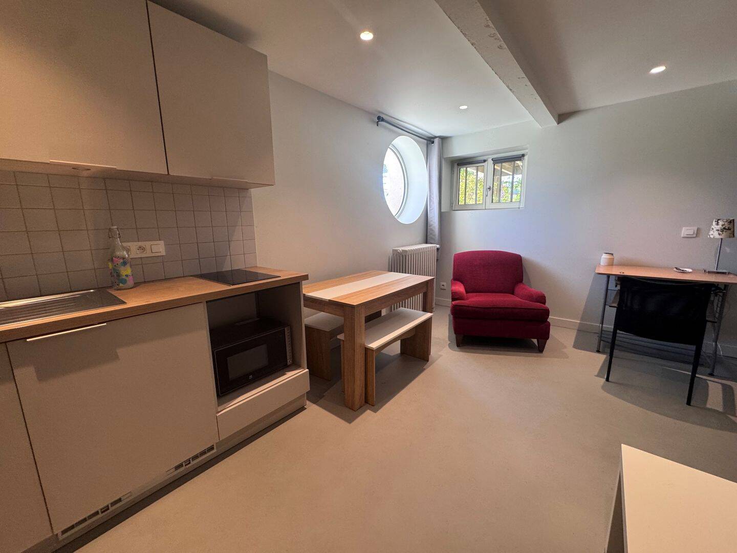Appartement 1 pièce 25 m² · à Sainte-Foy-lès-Lyon · 25 m² · 650 €