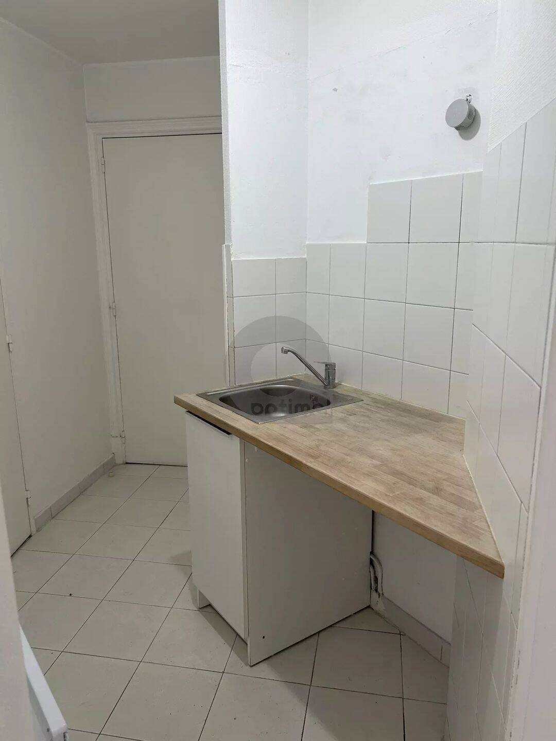 Appartement 2 pièces 20 m² · à Menton · 19,7 m² · 590 €/mois