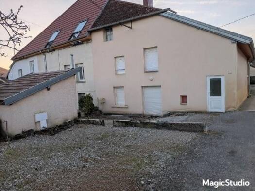 Maison à vendre 160 000 € 6 pièces 3 chambres 72 m² 327 m² de terrain Aiglepierre 39110