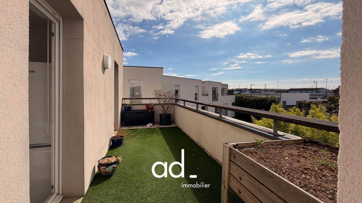 Appartement 4 pièces 100 m² · à La Rochelle · 99,6 m² · 1 650 €