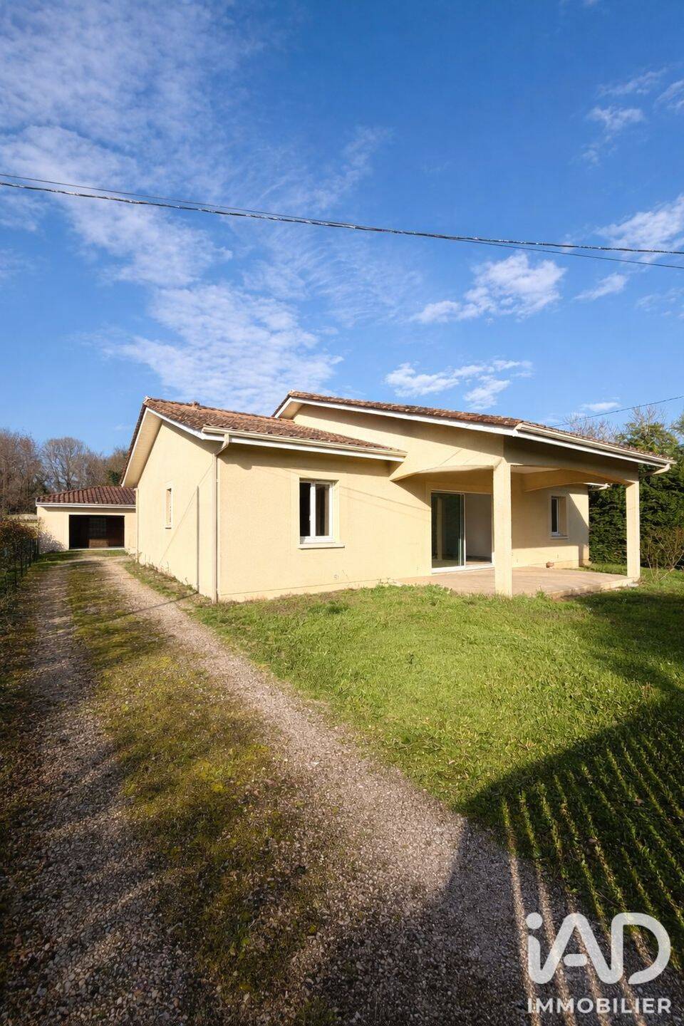 Maison 5 pièces 107 m² · à Galgon · 107 m² · 1 050 €