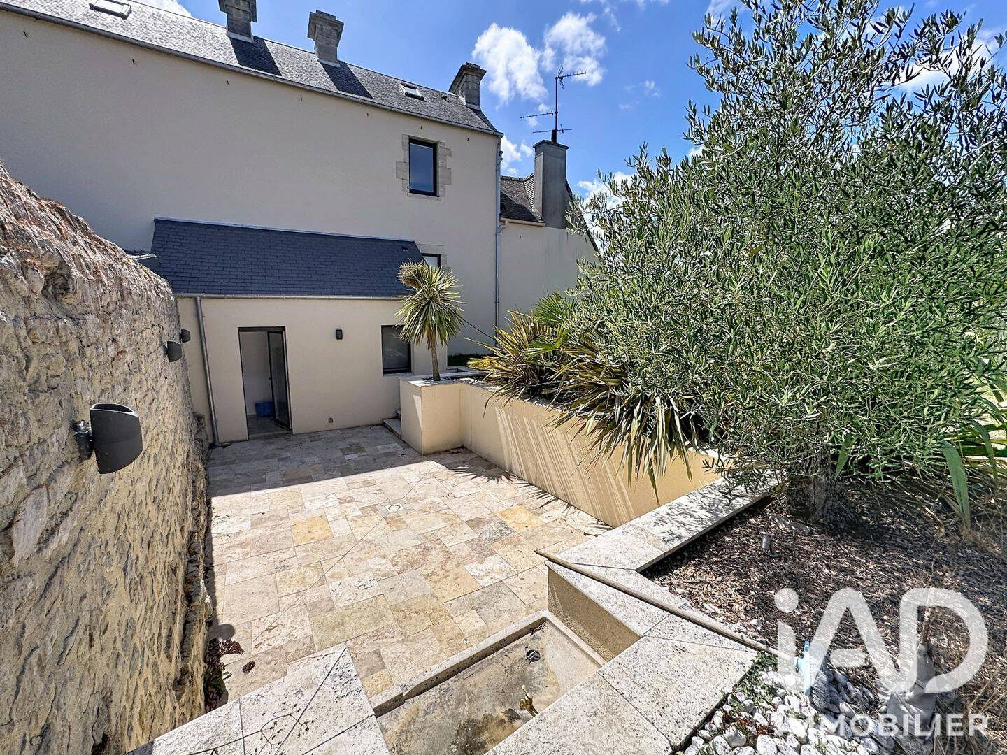 Maison 6 pièces 147 m² · à Saint-Martin-des-Entrées · 147 m² · 519 000 €