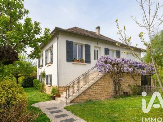 Maison à vendre 237 000 € 8 pièces 3 chambres 158,9 m² 1 634 m² de terrain Thonac 24290