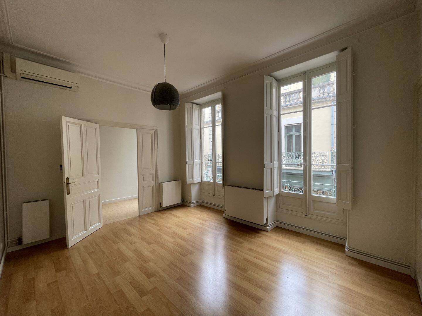 Appartement 4 pièces 97 m² · à Nîmes · 96,7 m² · 995 €