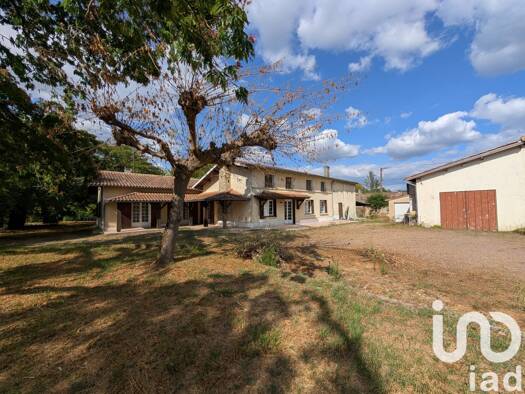 Maison à vendre 324 000 € 6 pièces 4 chambres 180 m² 5 998 m² de terrain Nord Est Saint-André-de-Cubzac 33240