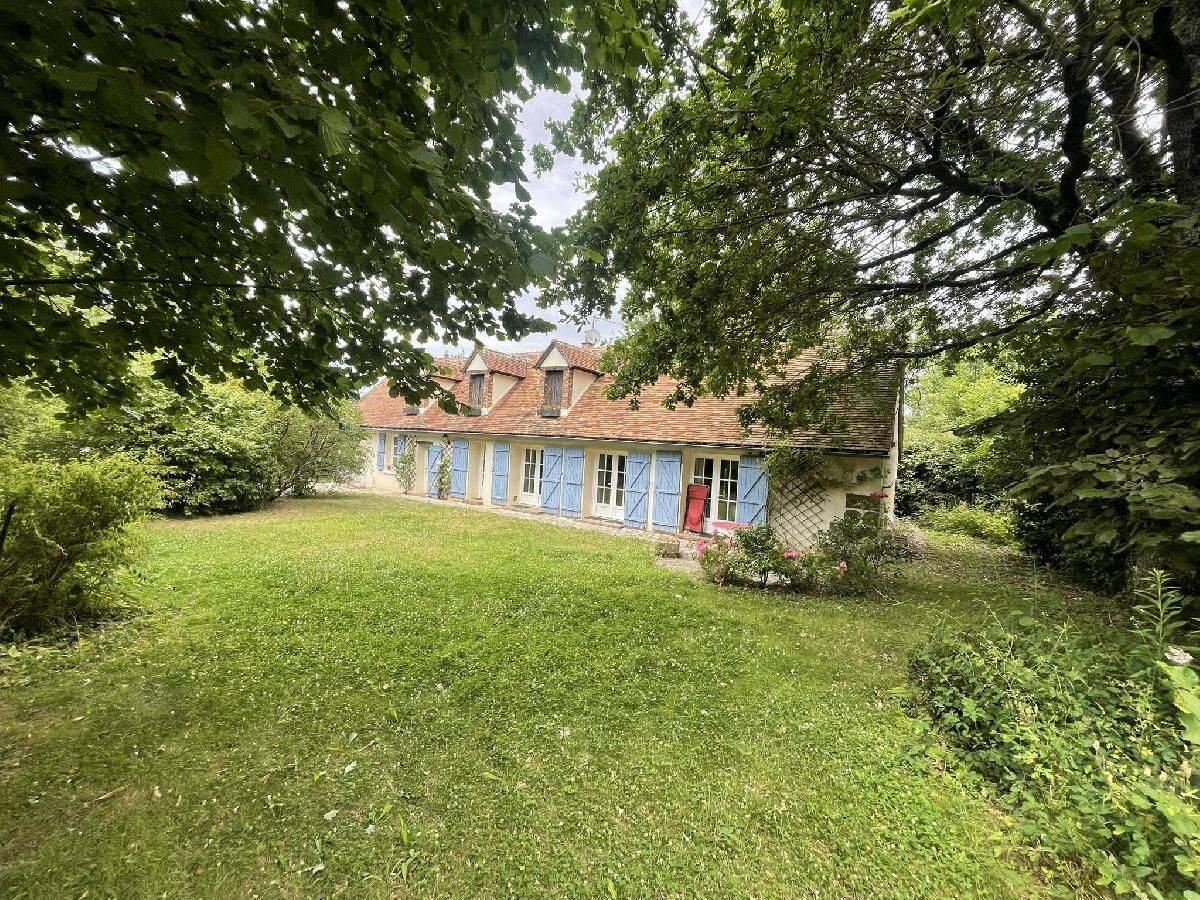 Maison 6 pièces 130 m² · à Arcisses · 130 m² · 267 000 €