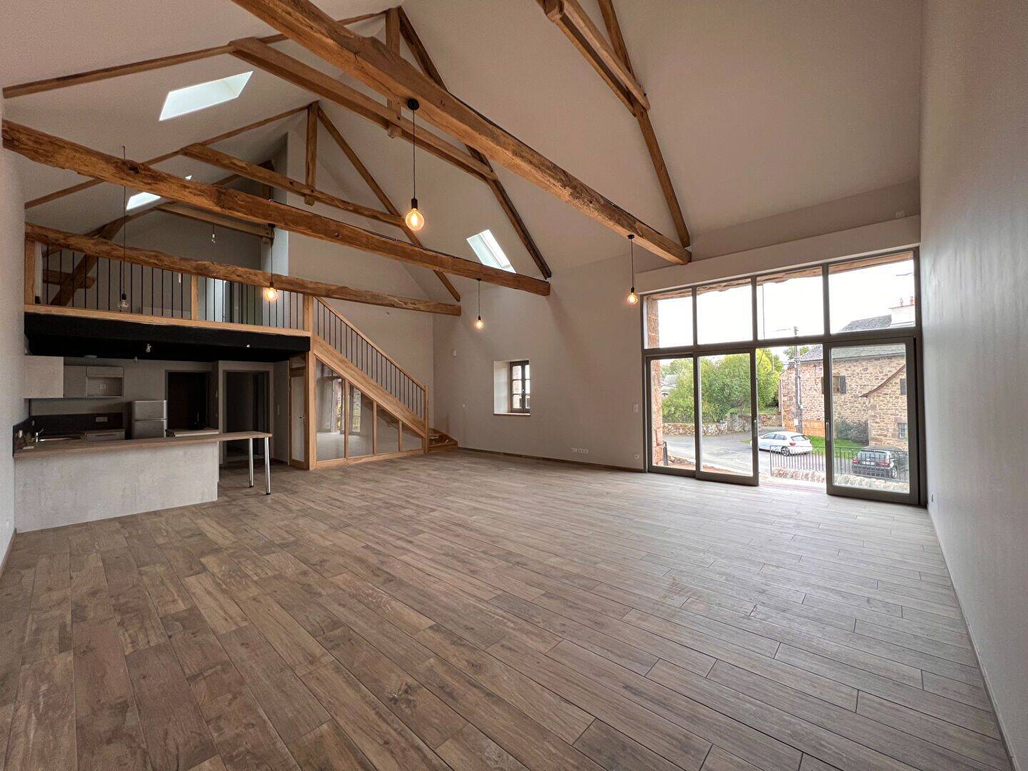 Maison 5 pièces 179 m² · à Druelle Balsac · 178,8 m² · 1 100 €/mois
