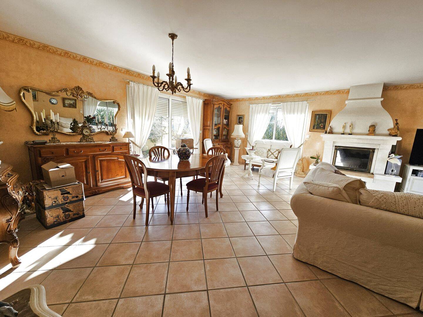 Maison 4 pièces 126 m² · à Aigues-Mortes · 126 m² · 455 000 €