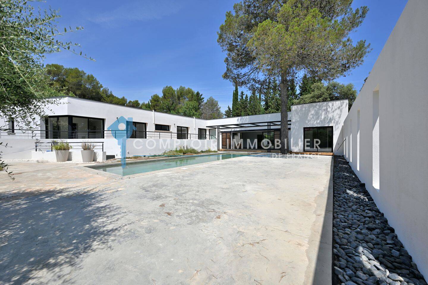Maison 6 pièces 297 m² · à Saint-Clément-de-Rivière · 297 m² · 1 370 000 €