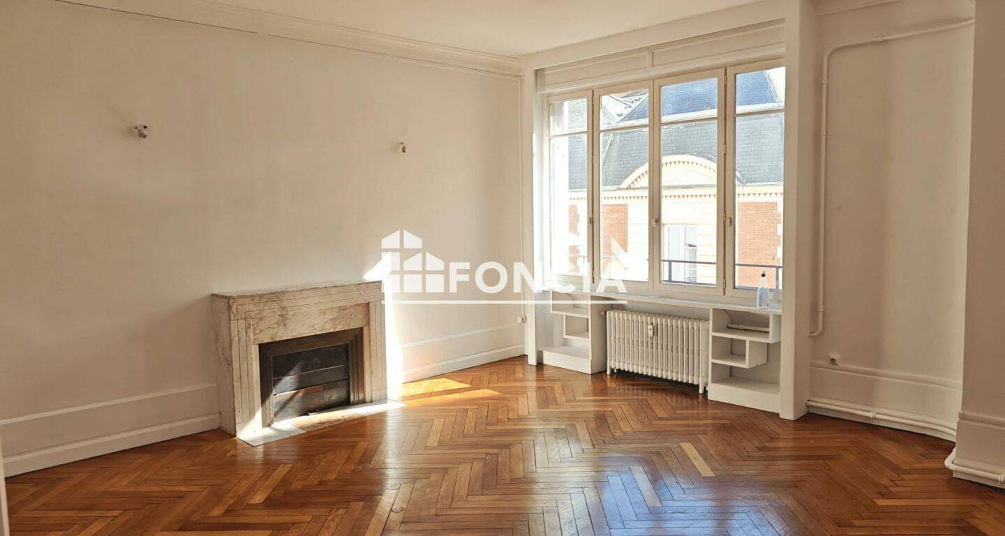 Appartement 3 pièces 99 m² · à Lyon 6ème Arrondissement · 99,2 m² · 1 691 €