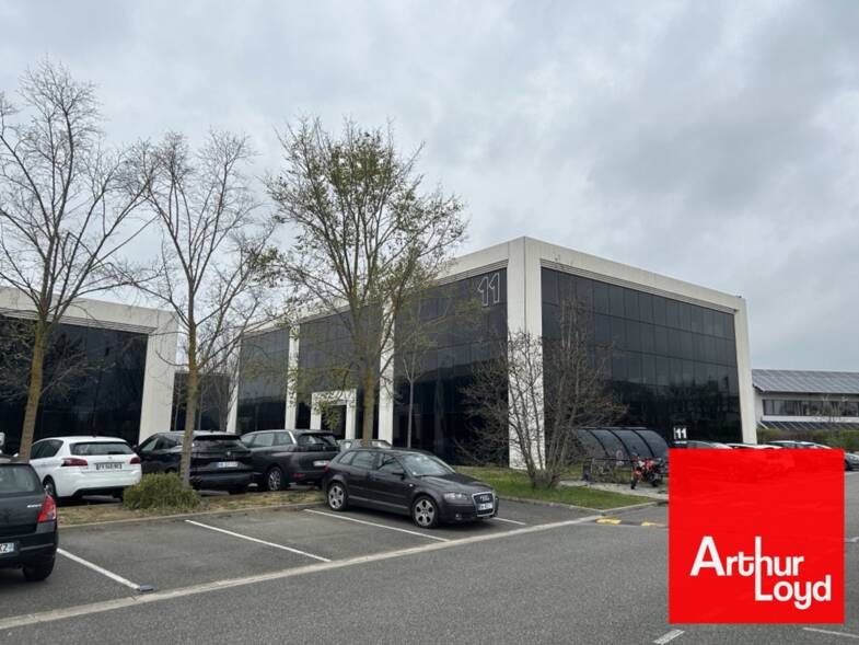 Espace bureau à louer 13 645 € 1 187 m² de bureaux divisible de 178 m² à 1 187 m² Labege 31670