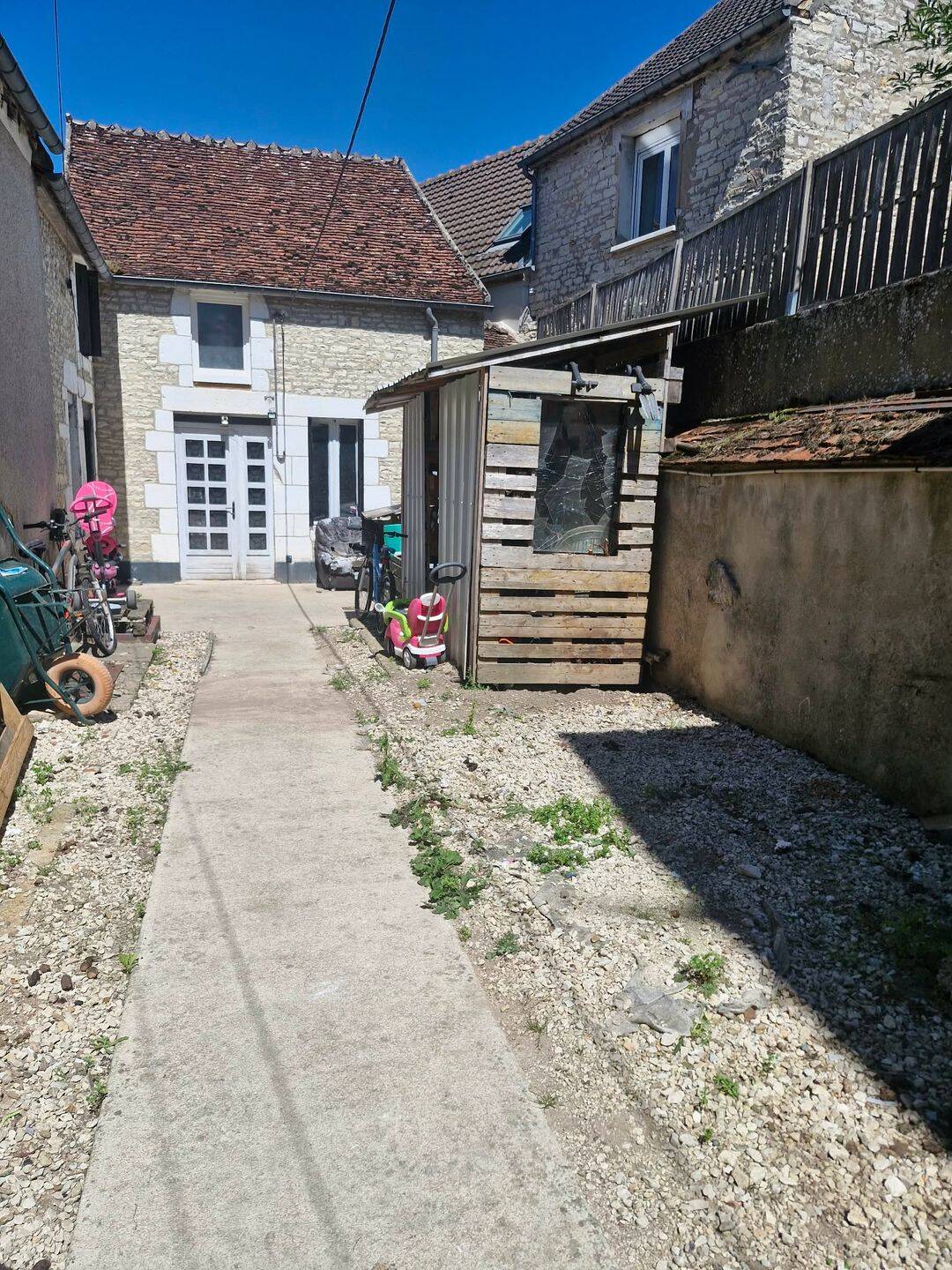 Maison 8 pièces 220 m² · à Vermenton · 220 m² · 229 000 €