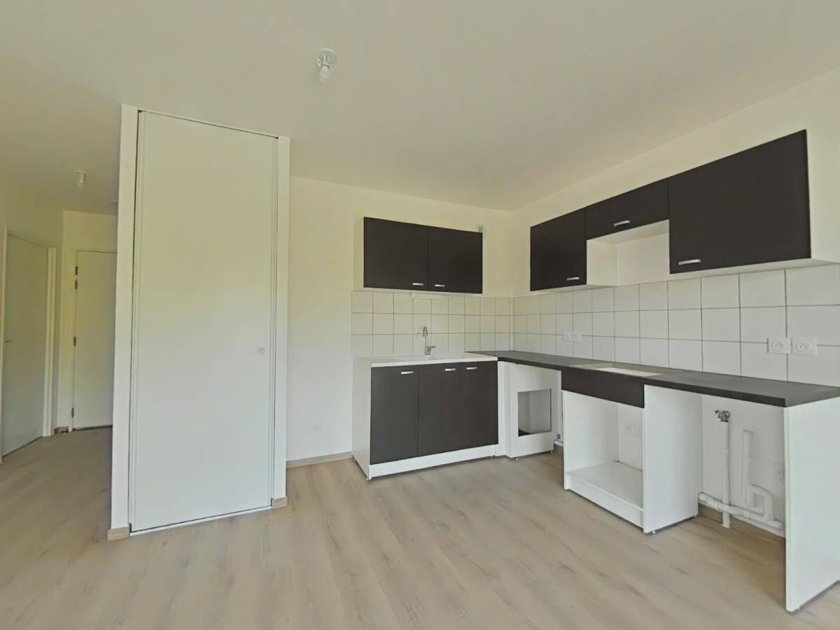 Appartement 2 pièces 47 m² · à Saint-André-lez-Lille · 47 m² · 669 €/mois